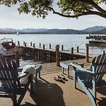Lakeside Дом отдыха *